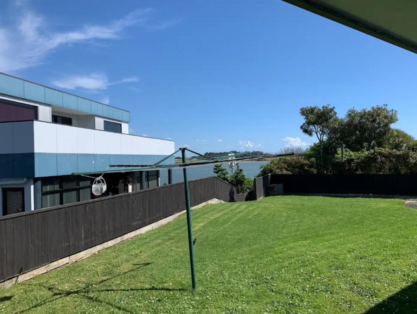 Private Guest Near The Airport 1-4 Guests Guest house *